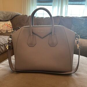 Givenchy medium Antigona bag